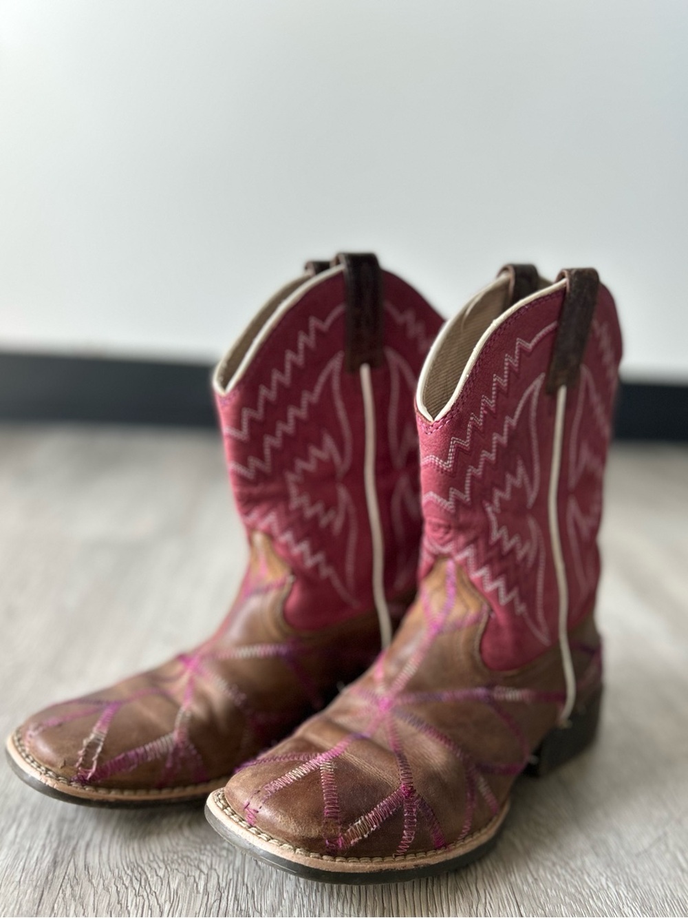 ARIAT Girls Twisted Tycoon Western Boot Size 1 Square Toe Pink Brown Leather